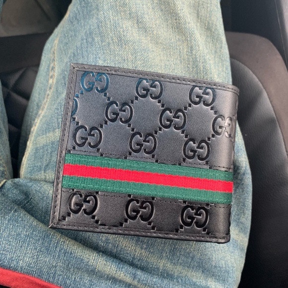 Gucci Wallet - Picture 10 of 10